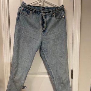 High-waisted Mom Jeans